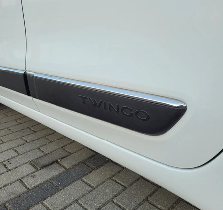 Renault Twingo cena 37500 przebieg: 32940, rok produkcji 2017 z Sławków małe 704